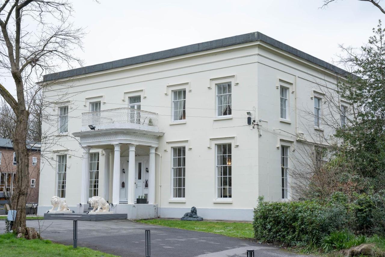 Rainhill Hall Hotel Exterior photo